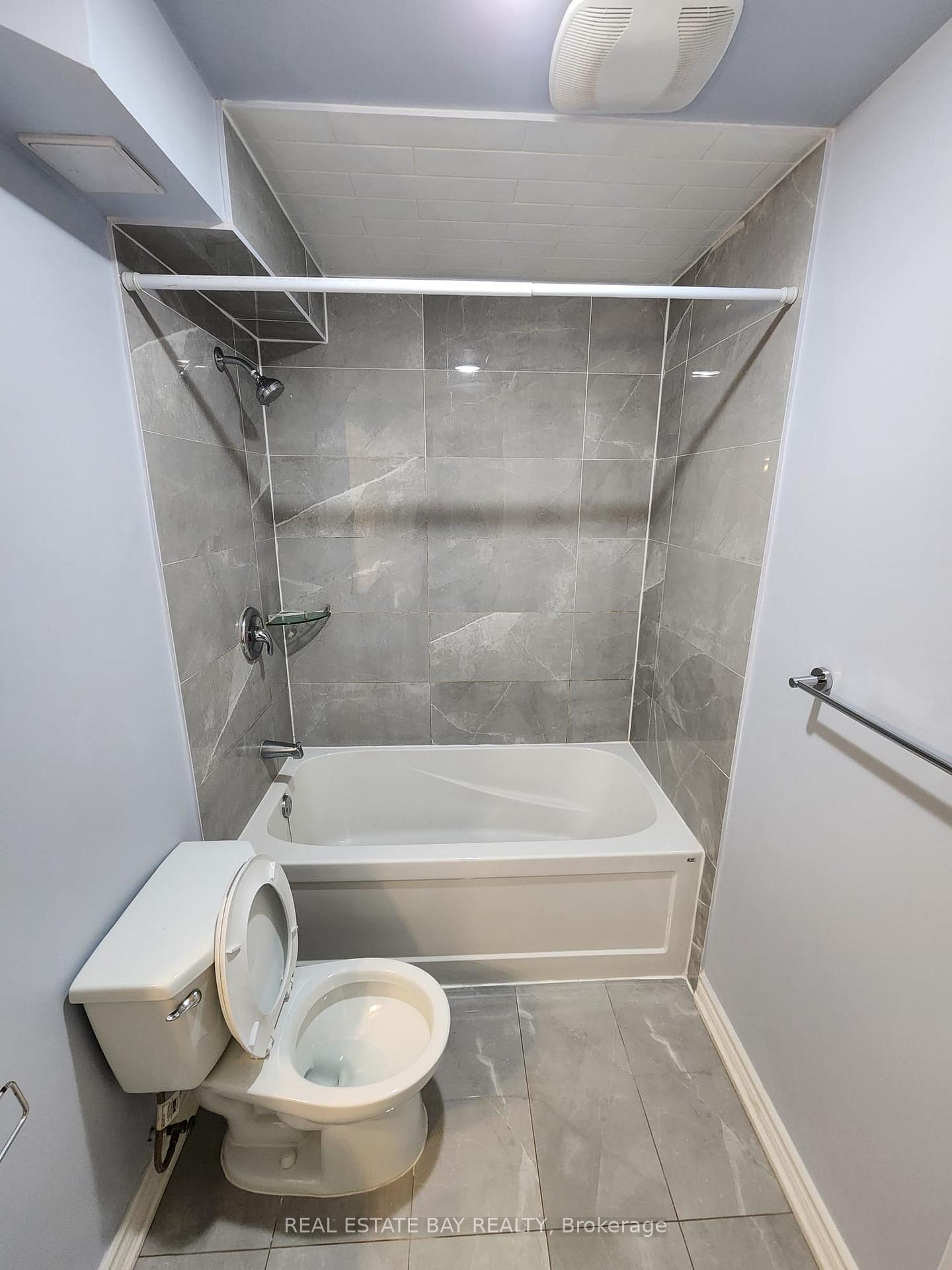 Photo 9 of 6 Elderslie Crescent, Vaughan, Kleinburg — HOMEH
