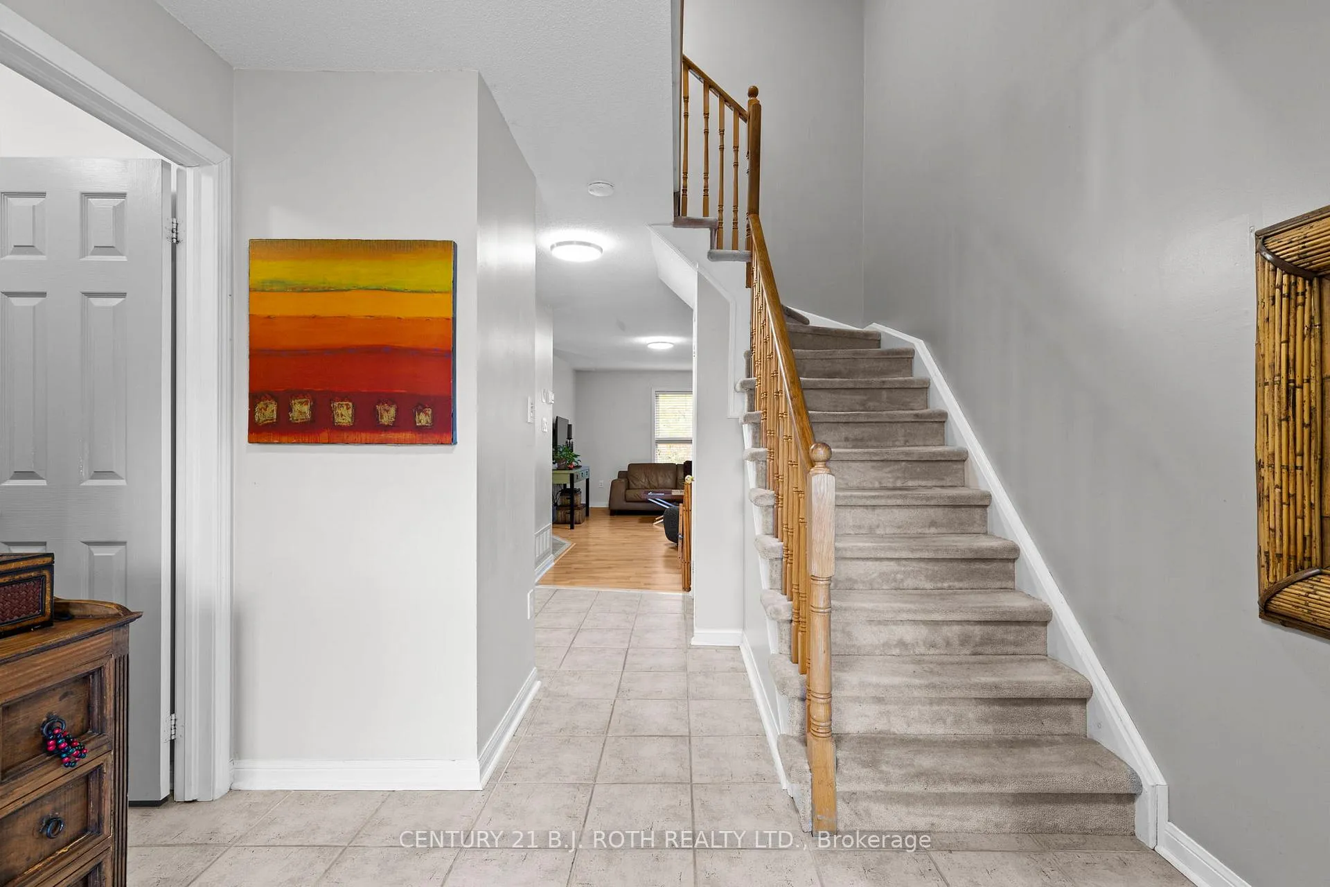 Photo 6 of 359 Ferndale Drive S, Barrie, Ardagh — HOMEH