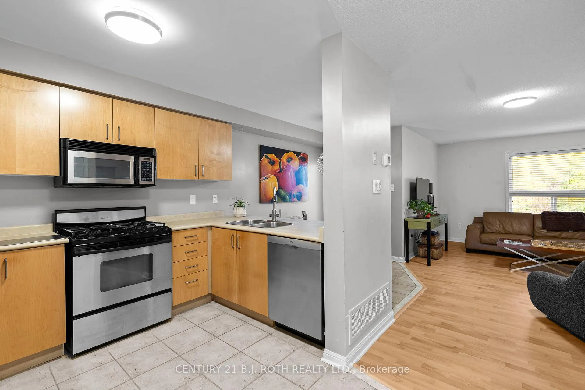 Photo 8 of 359 Ferndale Drive S, Barrie, Ardagh — HOMEH