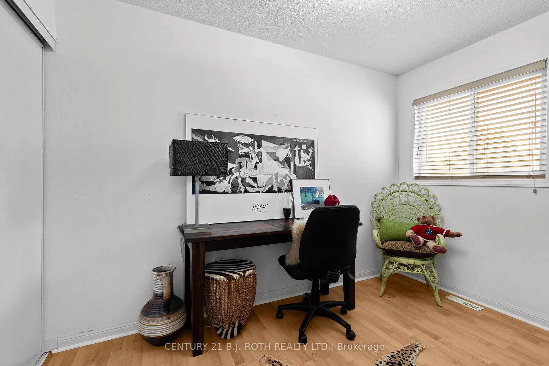 Photo 18 of 359 Ferndale Drive S, Barrie, Ardagh — HOMEH
