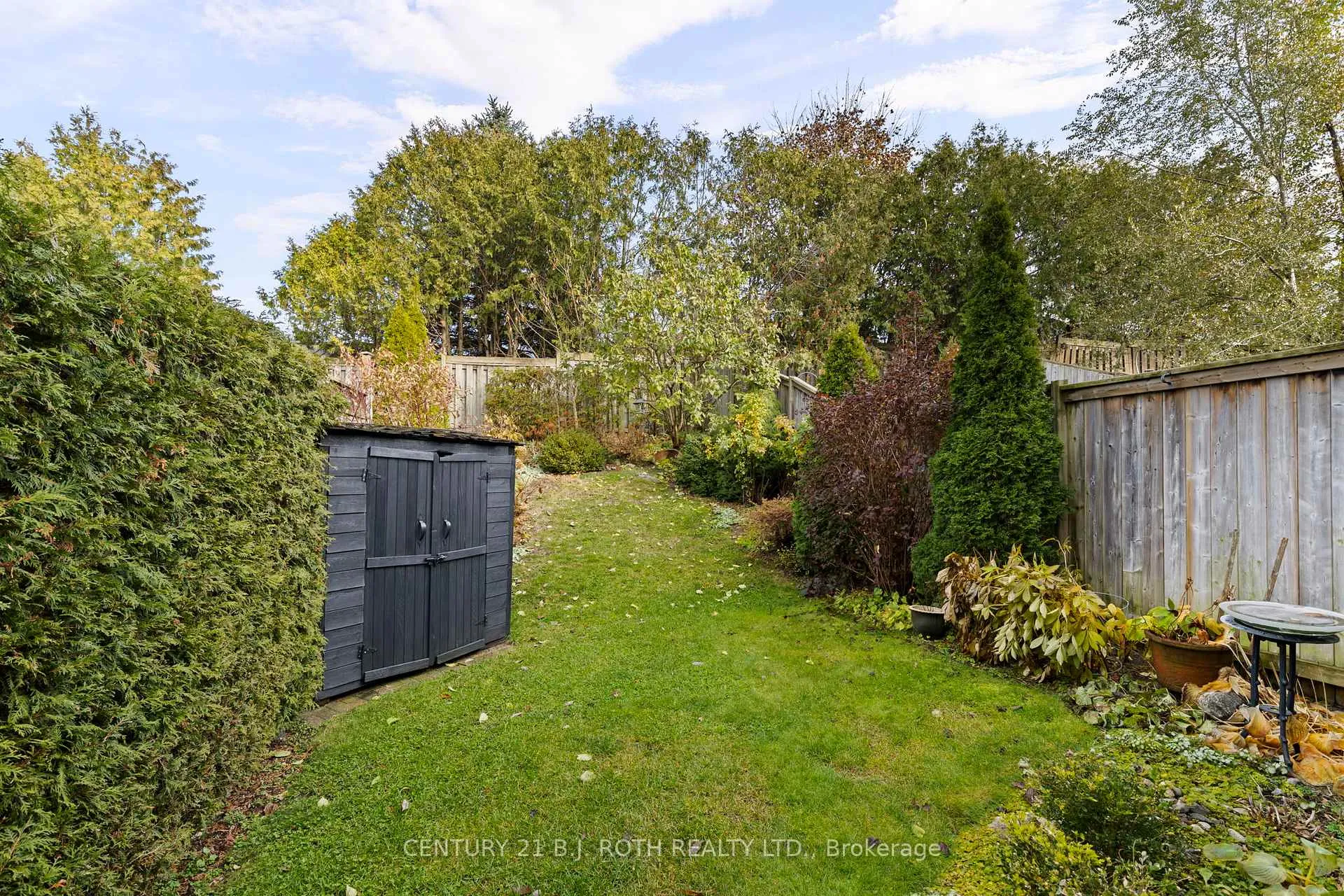 Photo 24 of 359 Ferndale Drive S, Barrie, Ardagh — HOMEH