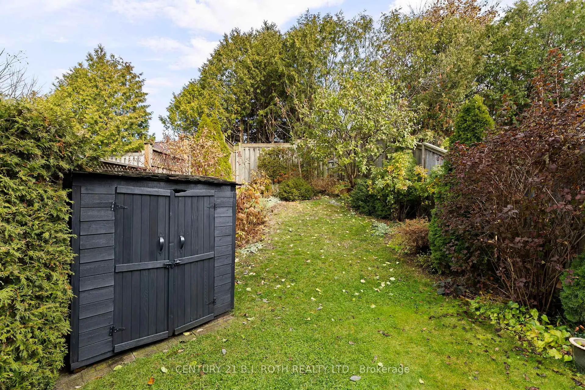 Photo 25 of 359 Ferndale Drive S, Barrie, Ardagh — HOMEH