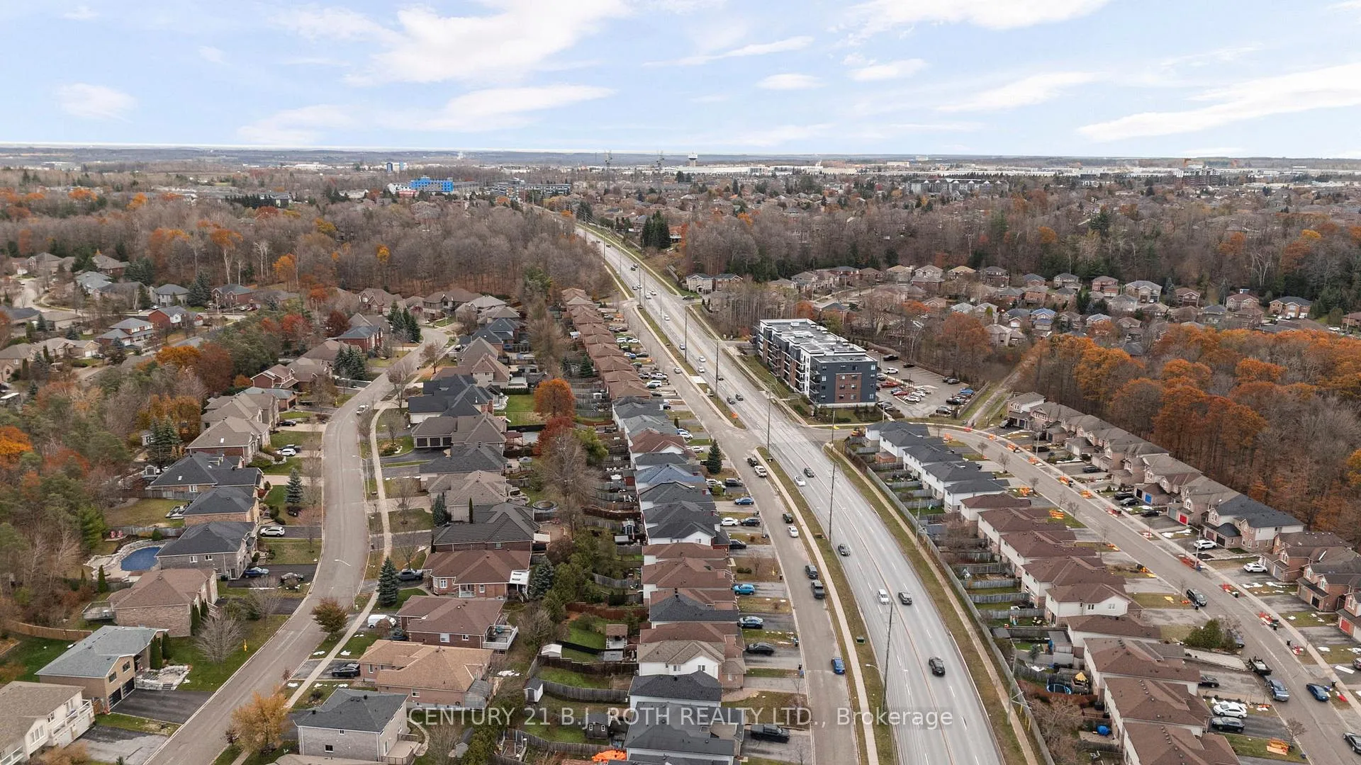 Photo 28 of 359 Ferndale Drive S, Barrie, Ardagh — HOMEH