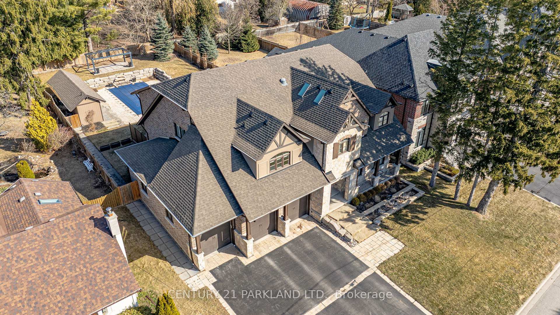 Photo 2 of 866 Taplin Drive, Pickering, Dunbarton — HOMEH
