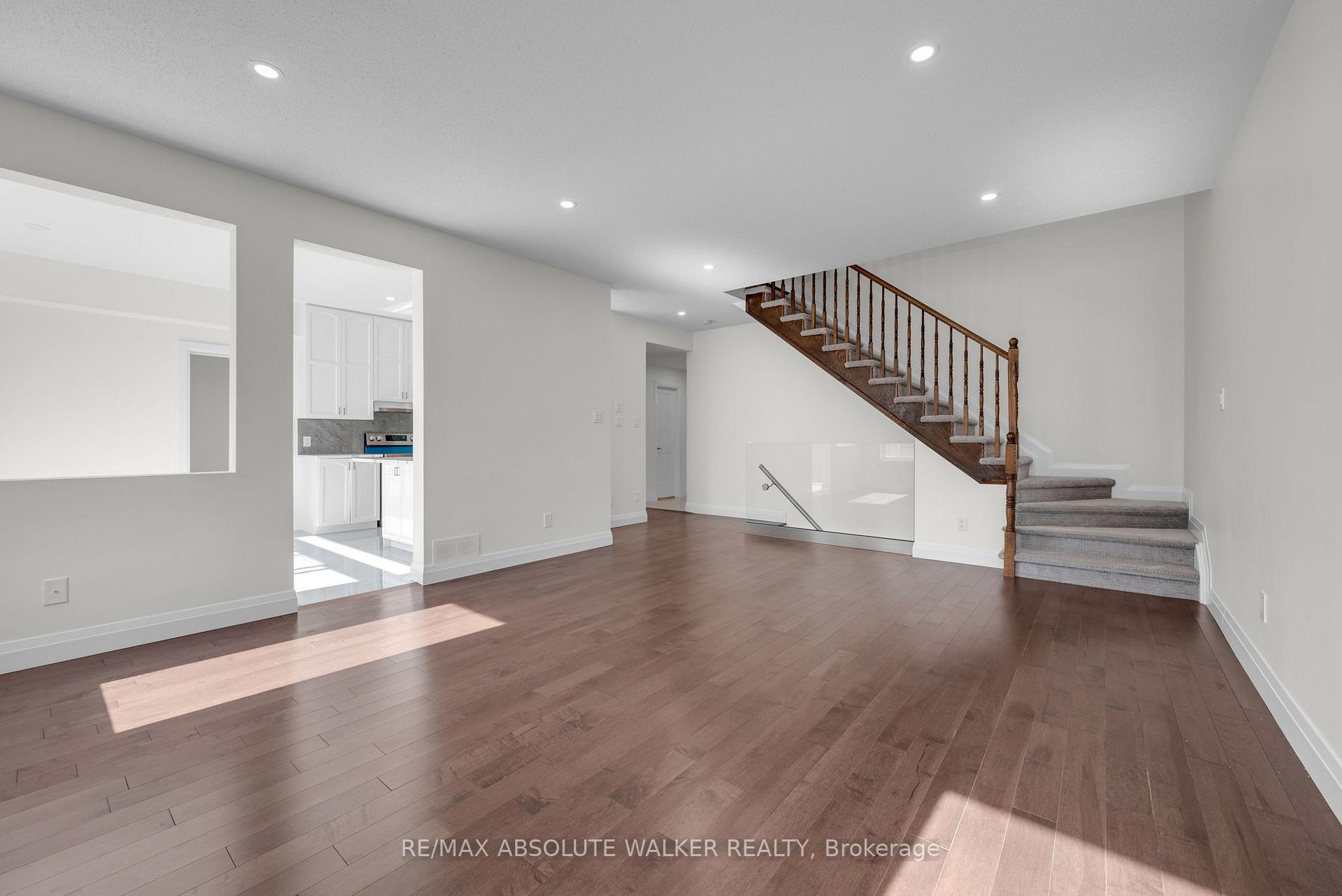 Photo 12 of 424 Nittany Crescent, Ottawa, Barrhaven - Strandherd — HOMEH