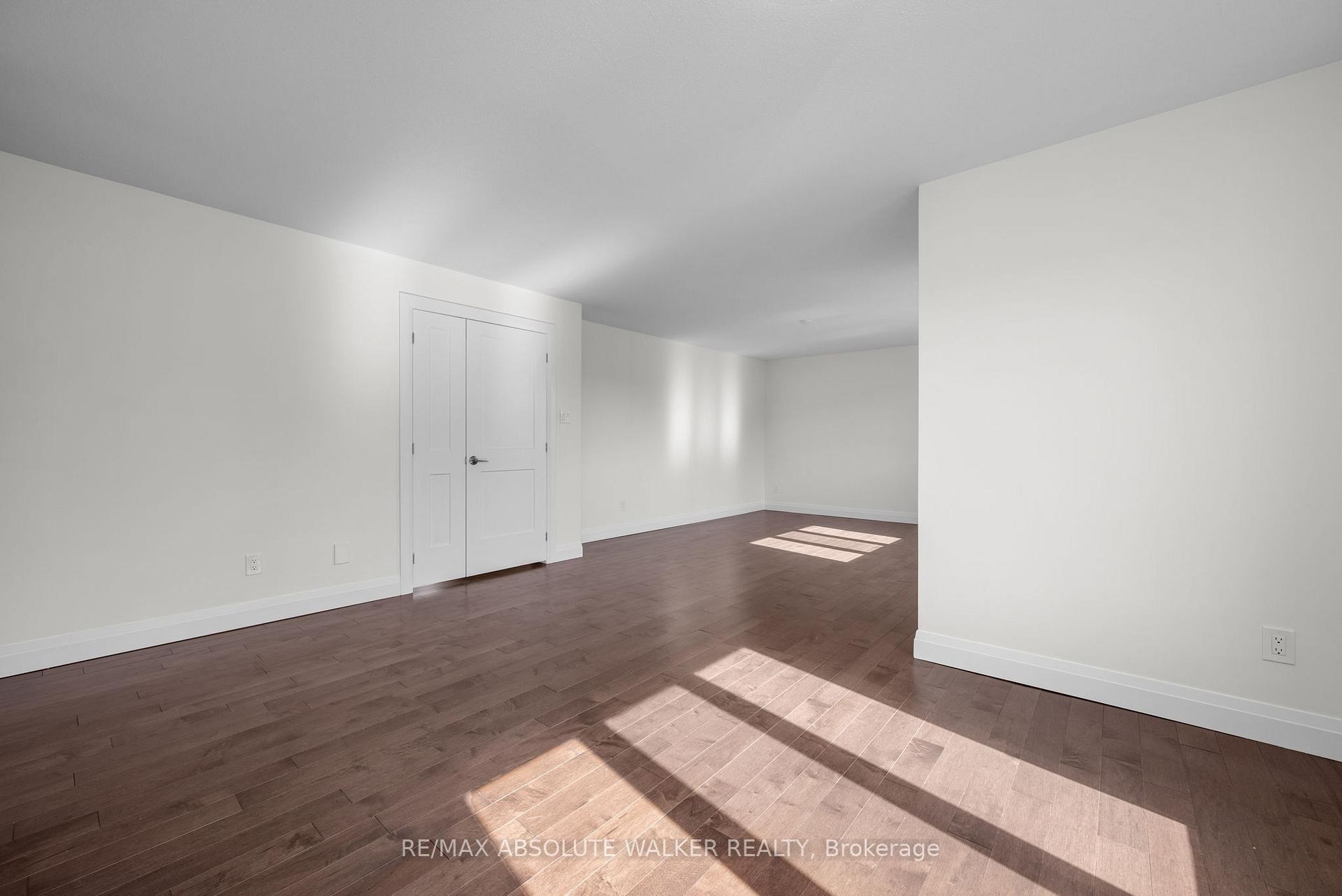 Photo 19 of 424 Nittany Crescent, Ottawa, Barrhaven - Strandherd — HOMEH