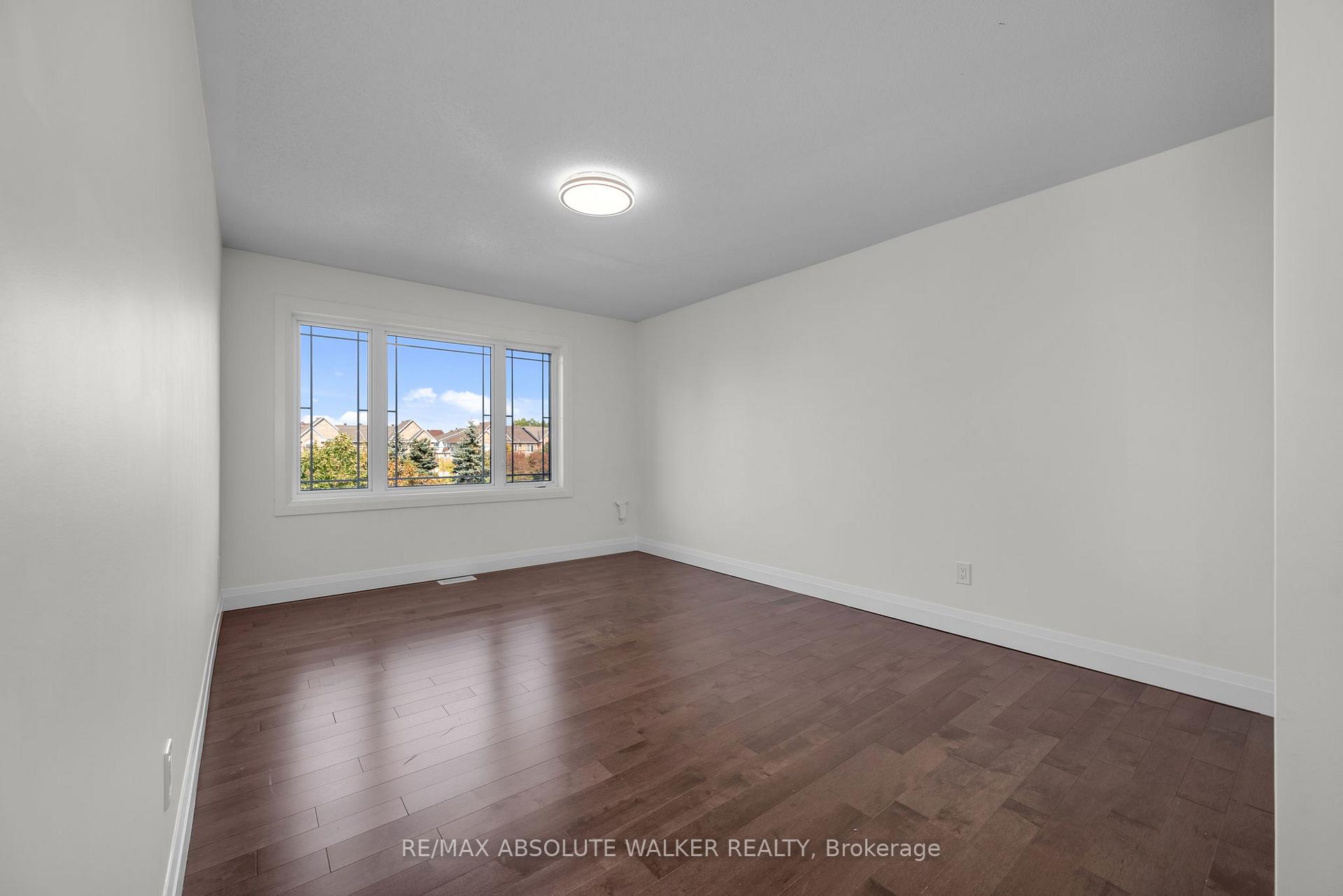 Photo 23 of 424 Nittany Crescent, Ottawa, Barrhaven - Strandherd — HOMEH