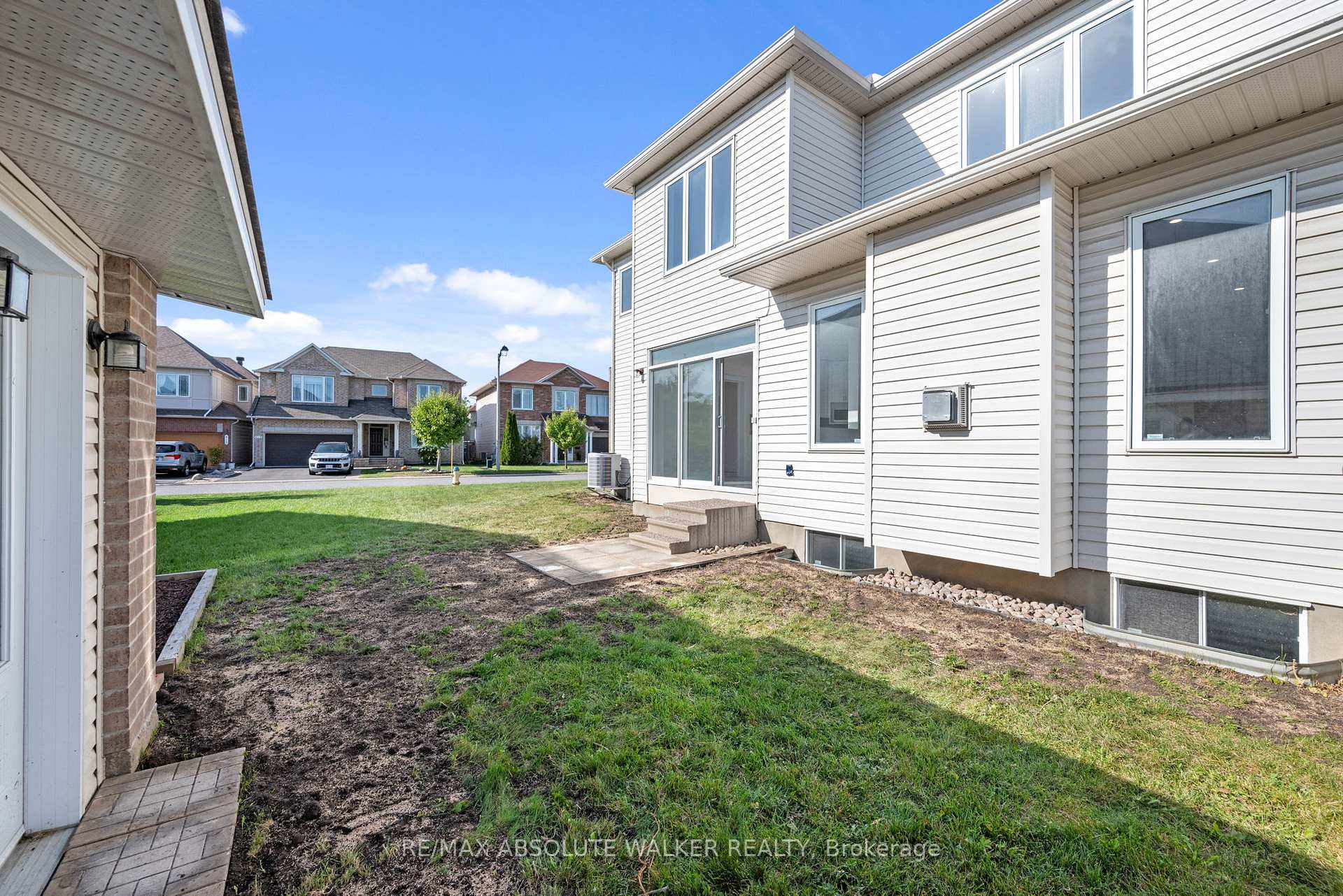 Photo 36 of 424 Nittany Crescent, Ottawa, Barrhaven - Strandherd — HOMEH