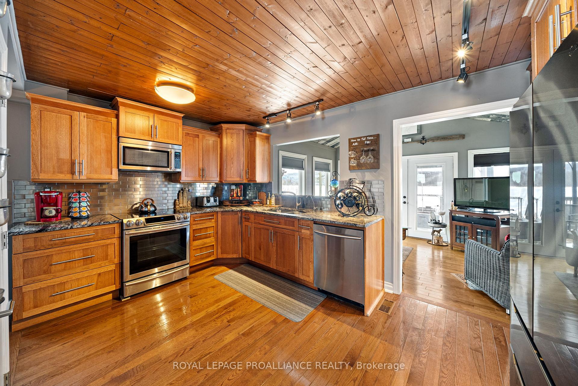 Photo 12 of 33a Richardson Point Lane, Quinte West, Sidney Ward — HOMEH
