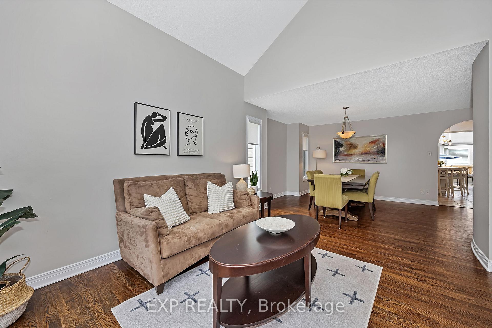 Photo 6 of 3722 Mountain Meadows Crescent N, Ottawa, Riverside South/Gloucester Glen — HOMEH
