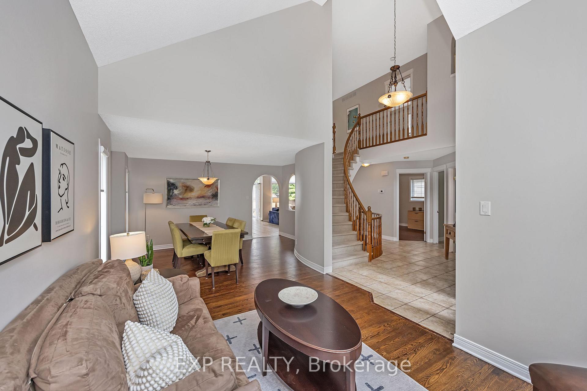Photo 5 of 3722 Mountain Meadows Crescent N, Ottawa, Riverside South/Gloucester Glen — HOMEH