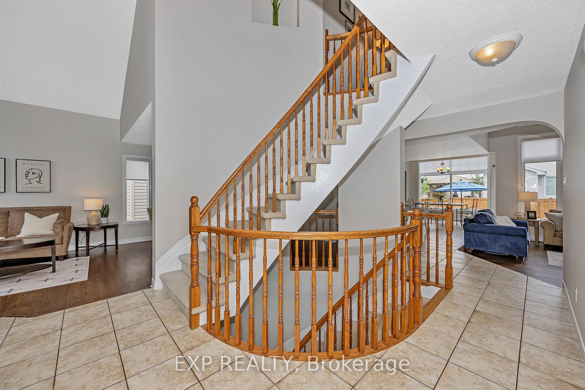 Photo 9 of 3722 Mountain Meadows Crescent N, Ottawa, Riverside South/Gloucester Glen — HOMEH