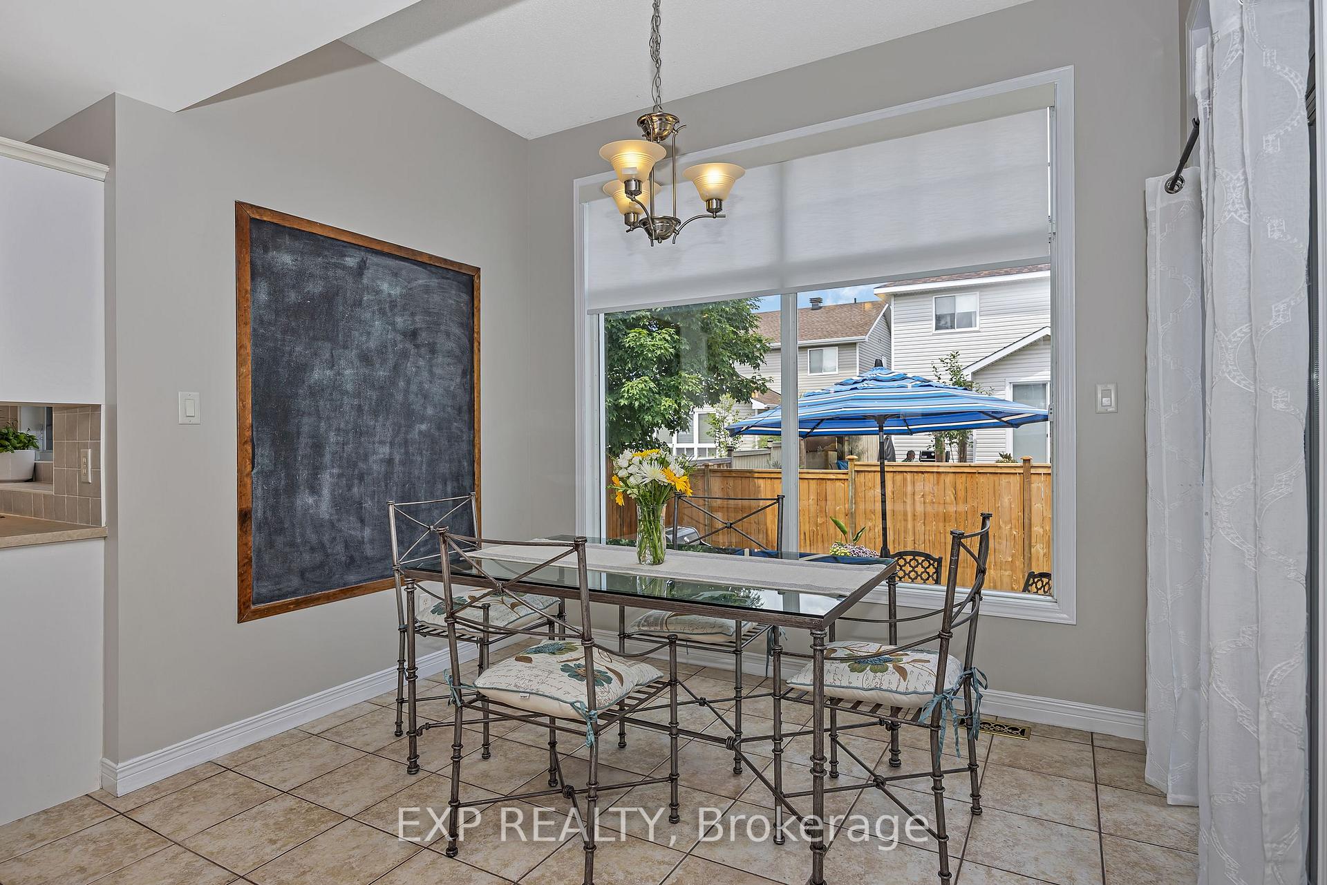 Photo 15 of 3722 Mountain Meadows Crescent N, Ottawa, Riverside South/Gloucester Glen — HOMEH