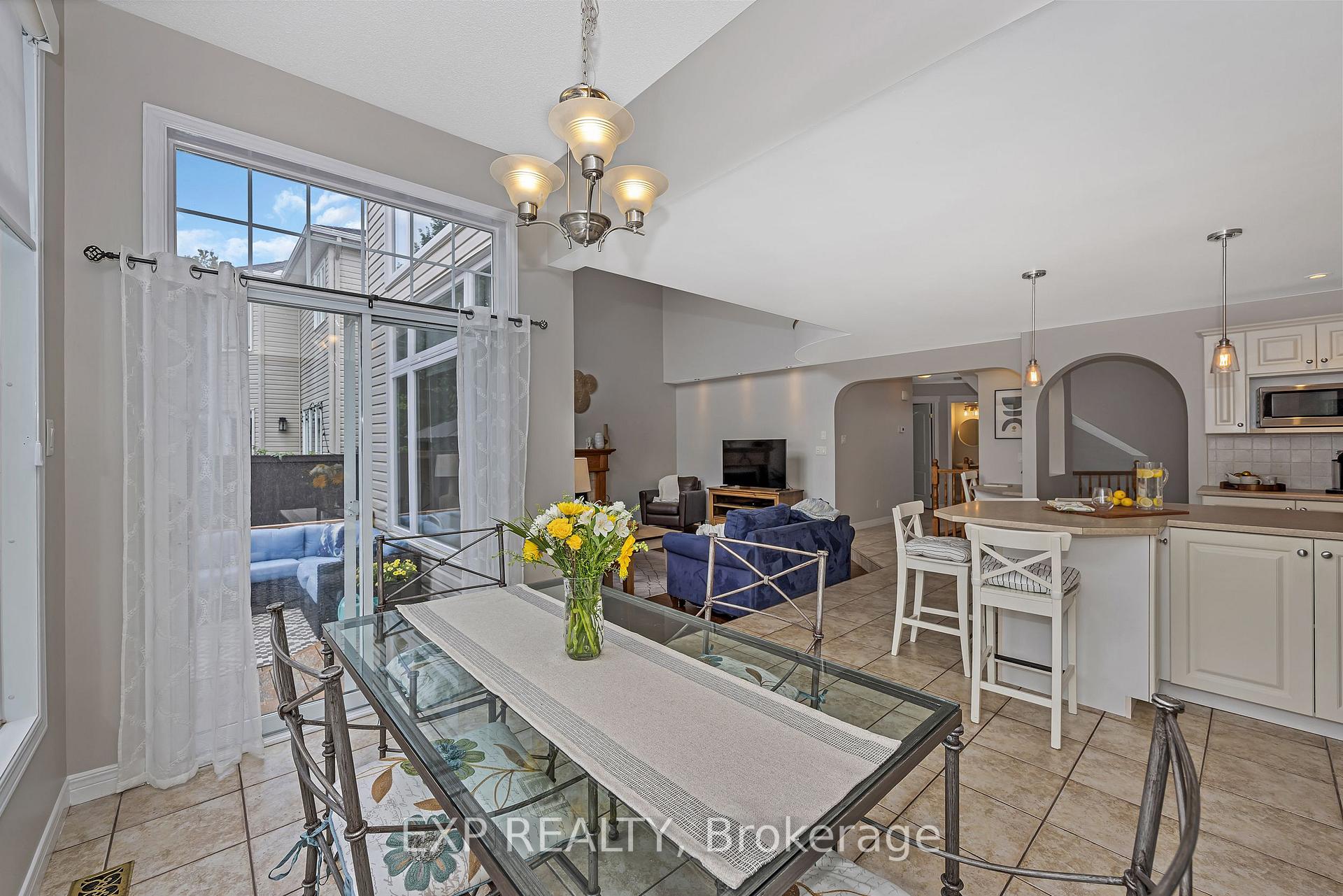 Photo 14 of 3722 Mountain Meadows Crescent N, Ottawa, Riverside South/Gloucester Glen — HOMEH