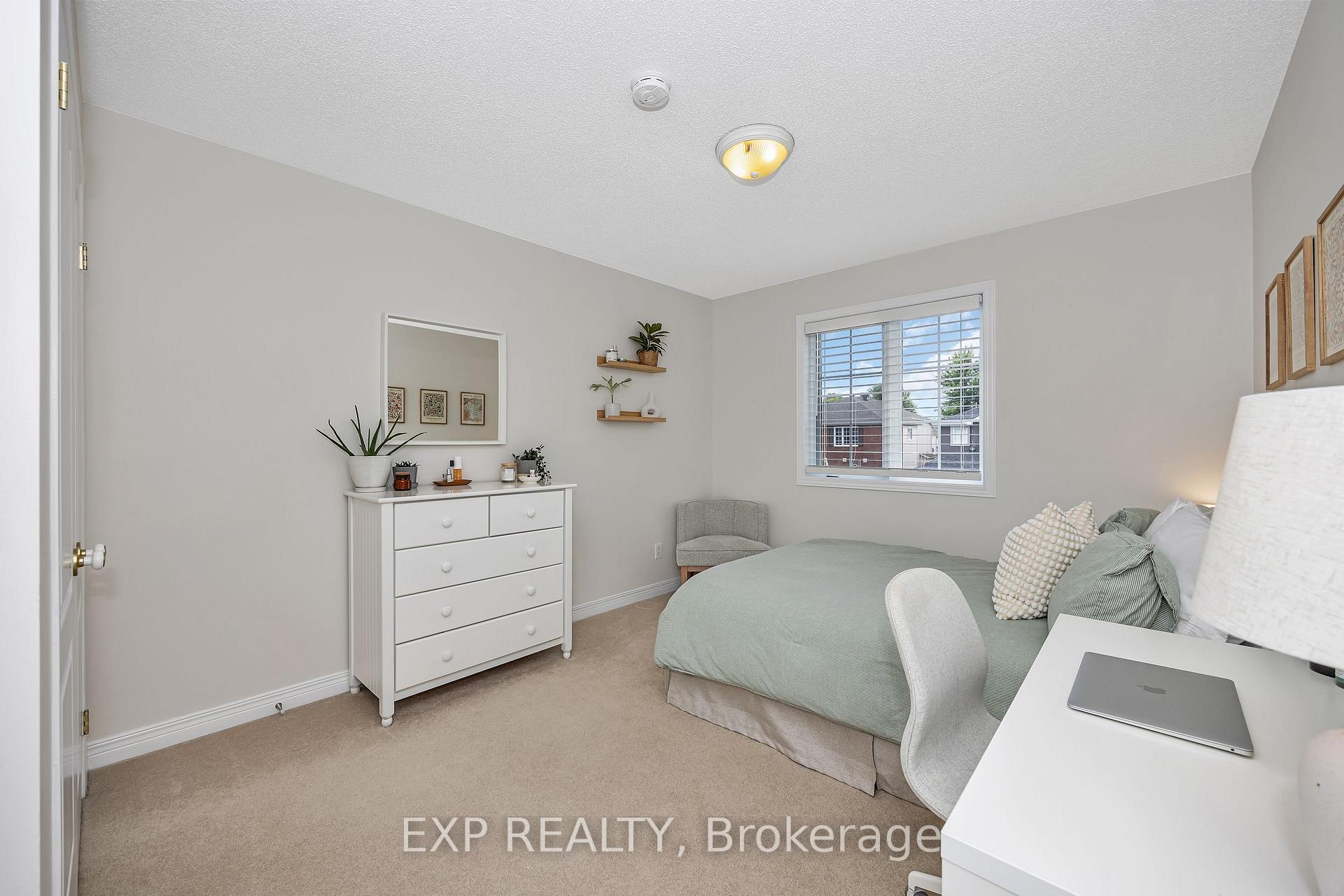 Photo 32 of 3722 Mountain Meadows Crescent N, Ottawa, Riverside South/Gloucester Glen — HOMEH