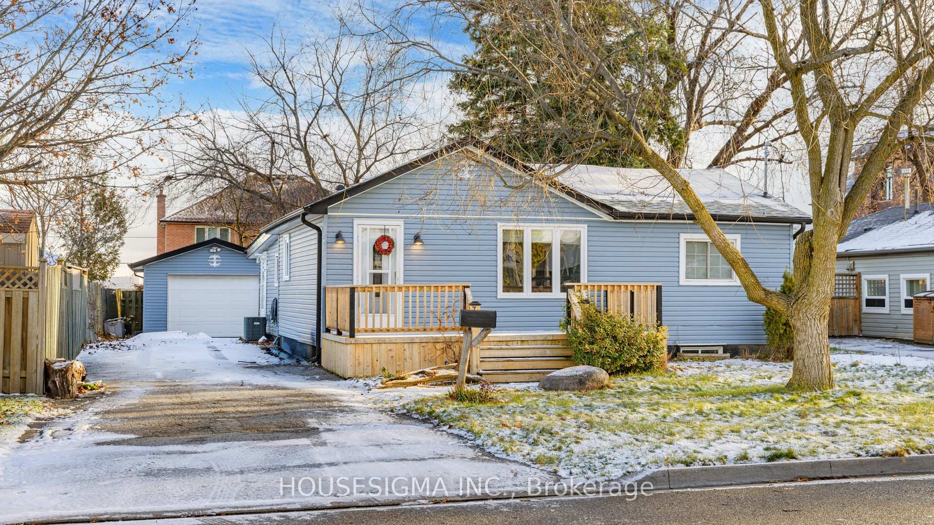 Front of 745 Marksbury Road
