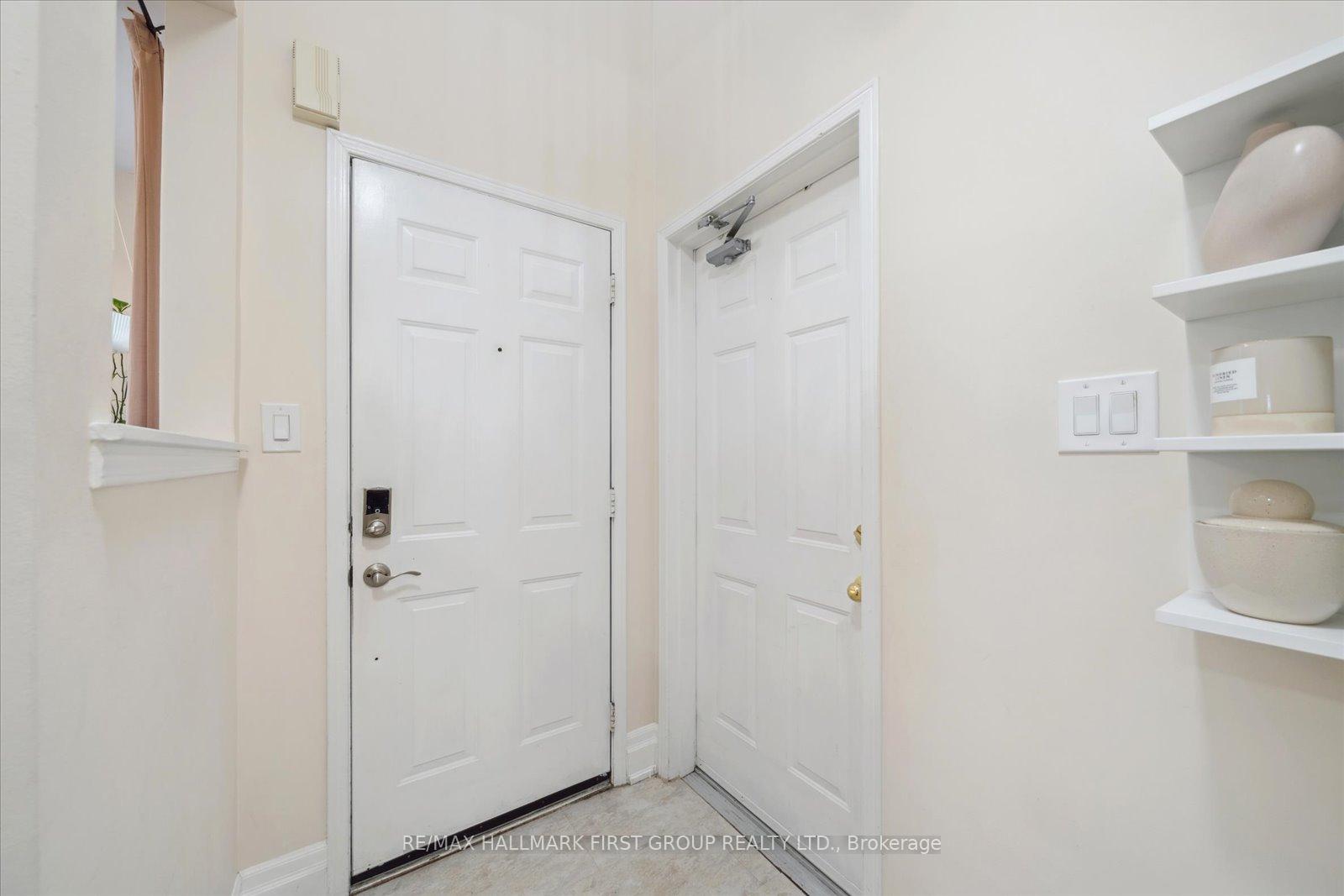 Photo 3 of 27 Shenandoah Drive, Whitby, Williamsburg — HOMEH