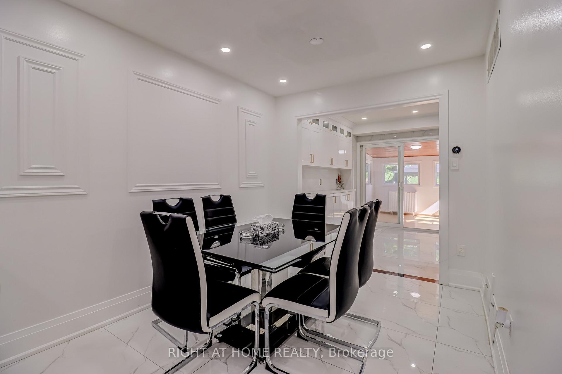 Photo 8 of 63 Cog Hill Drive, Vaughan, Glen Shields — HOMEH