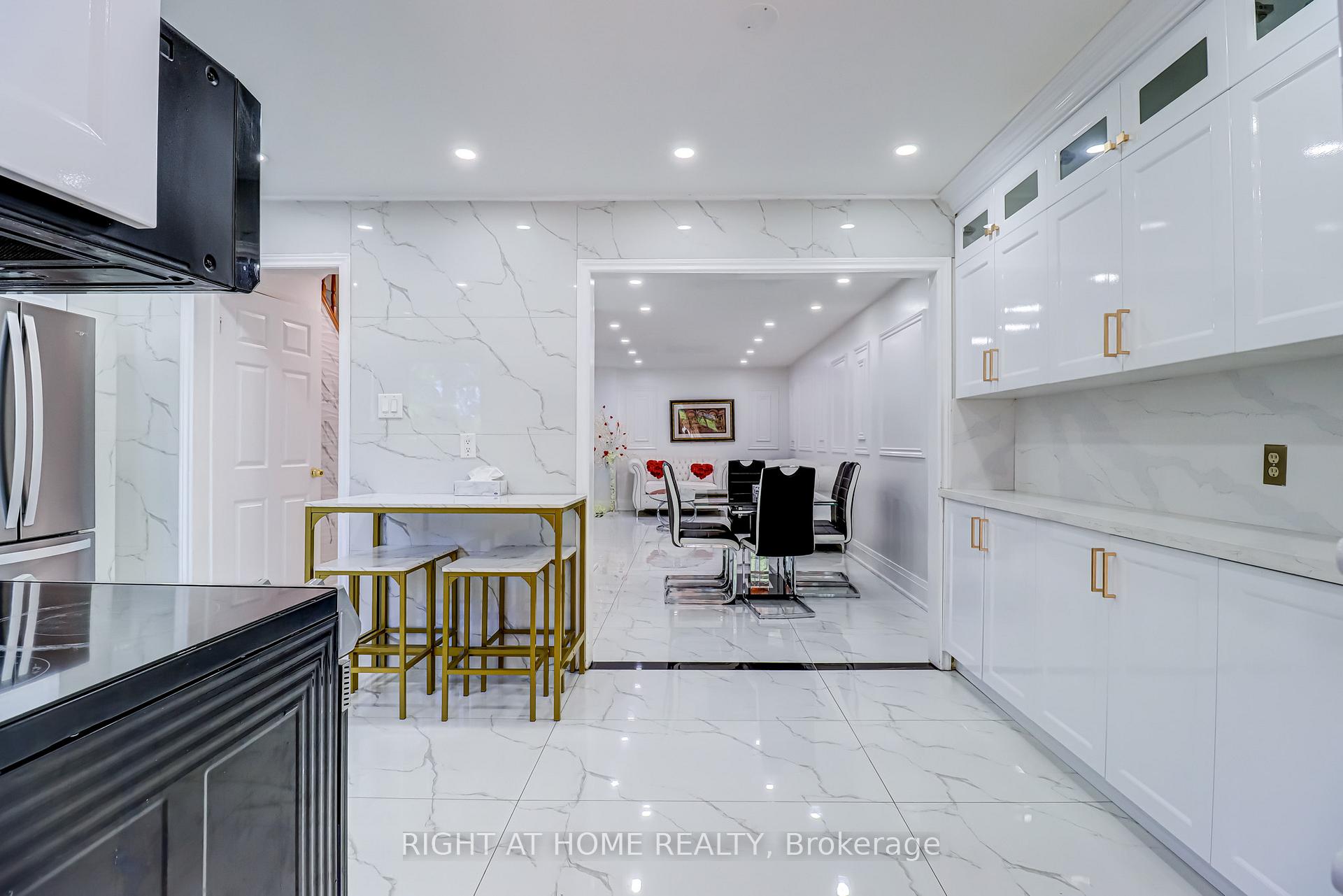 Photo 13 of 63 Cog Hill Drive, Vaughan, Glen Shields — HOMEH
