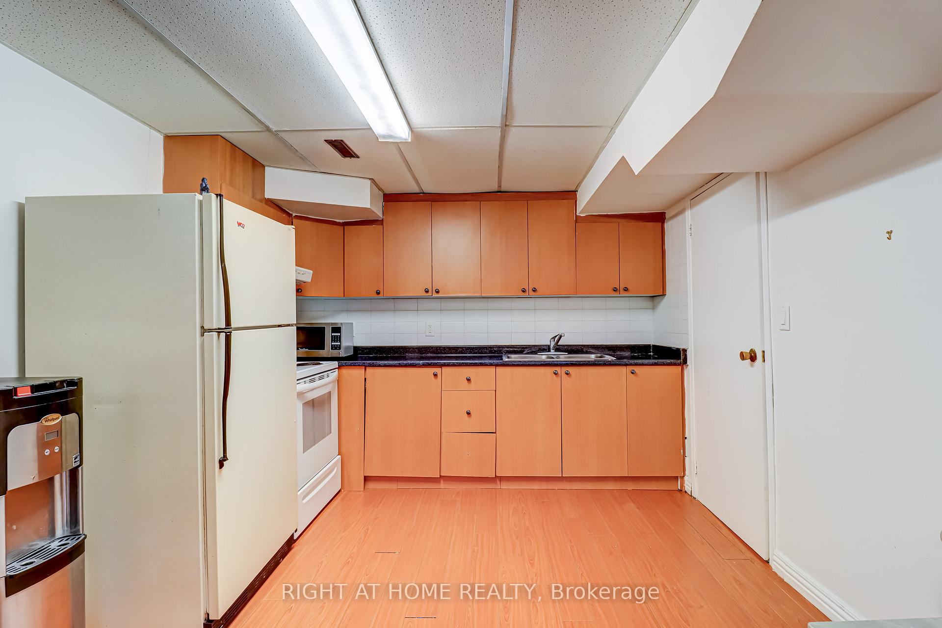 Photo 21 of 63 Cog Hill Drive, Vaughan, Glen Shields — HOMEH