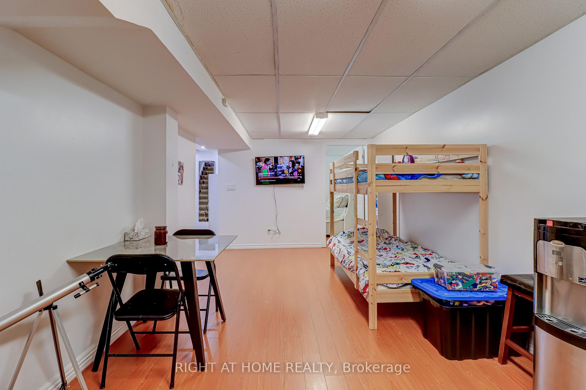 Photo 23 of 63 Cog Hill Drive, Vaughan, Glen Shields — HOMEH