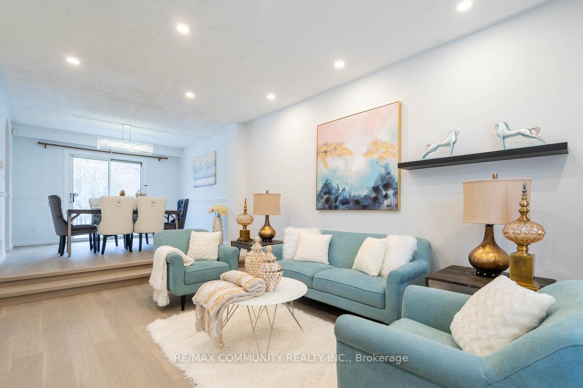 Photo 5 of 1736 Shadybrook Drive, Pickering, Amberlea — HOMEH