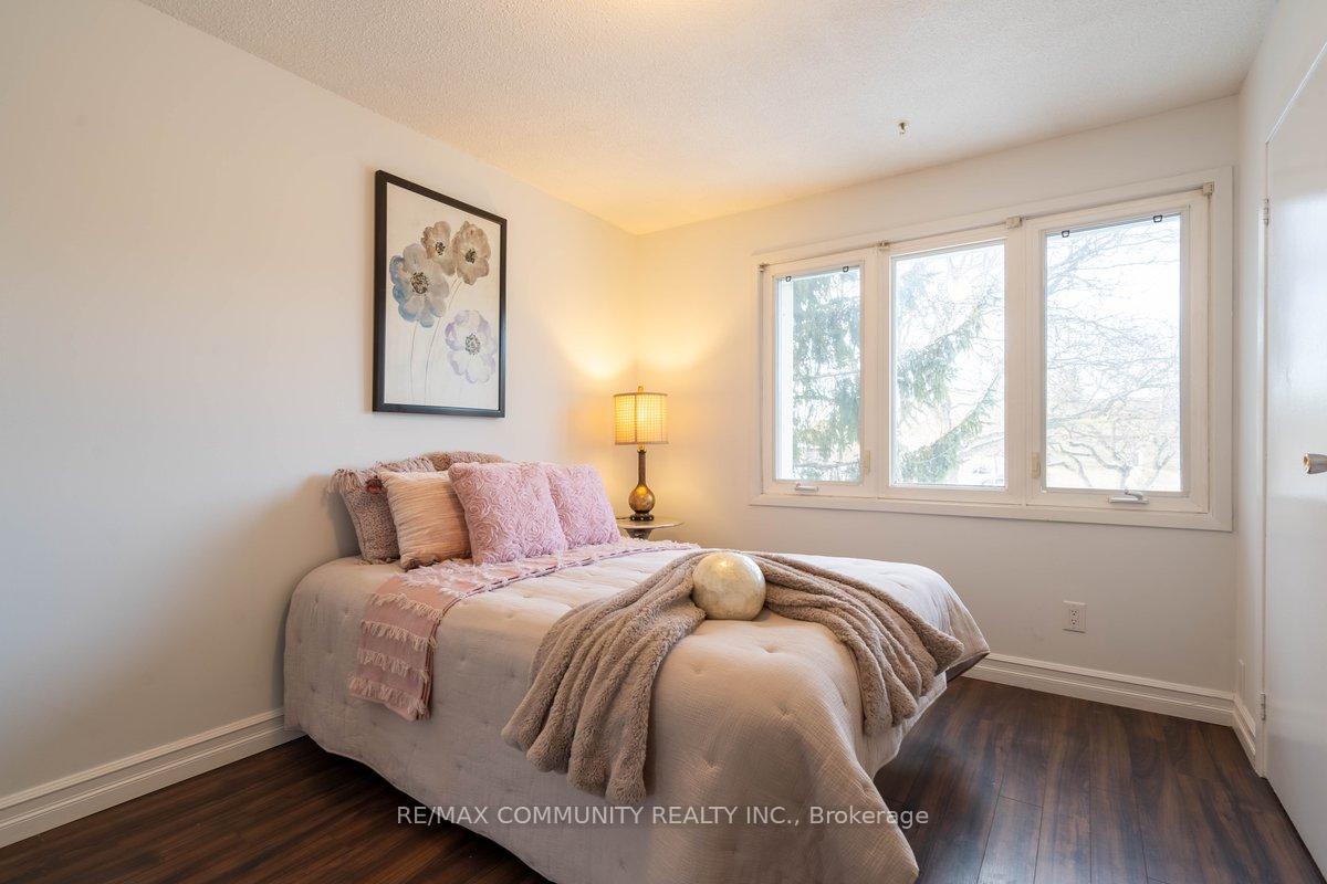 Photo 13 of 1736 Shadybrook Drive, Pickering, Amberlea — HOMEH