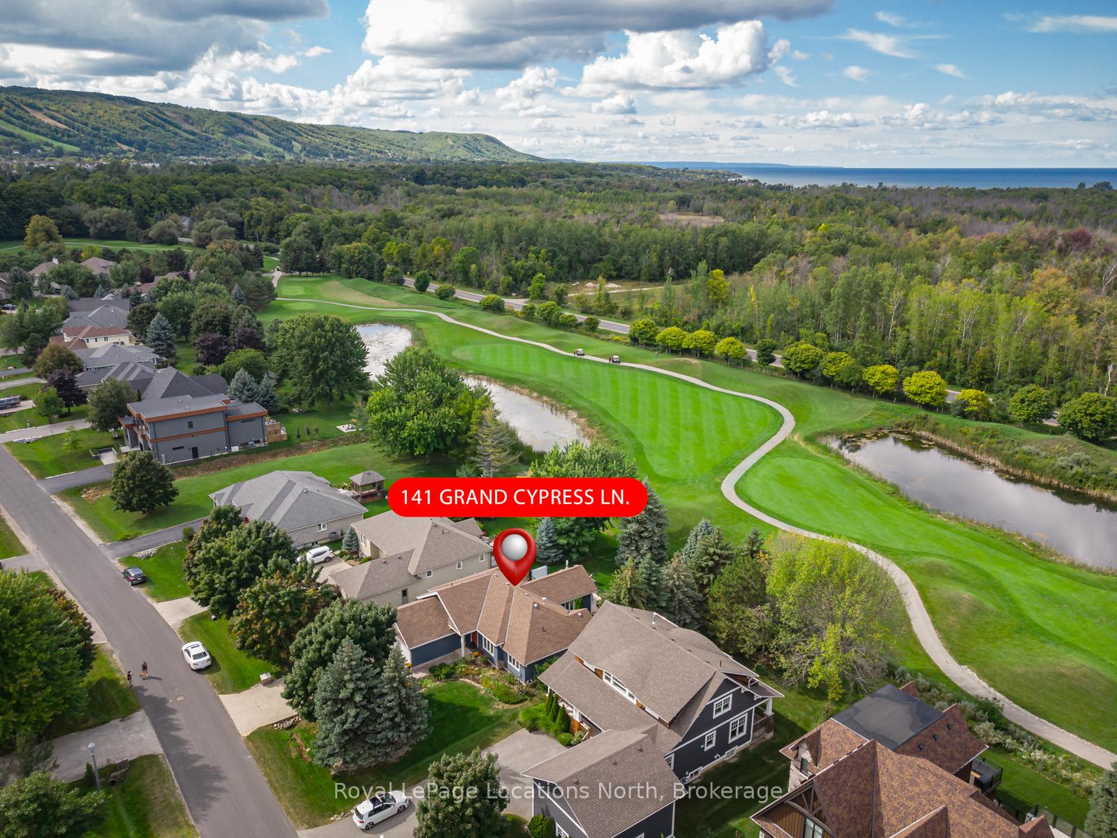 Photo 2 of 141 Grand Cypress Lane, Blue Mountains — HOMEH