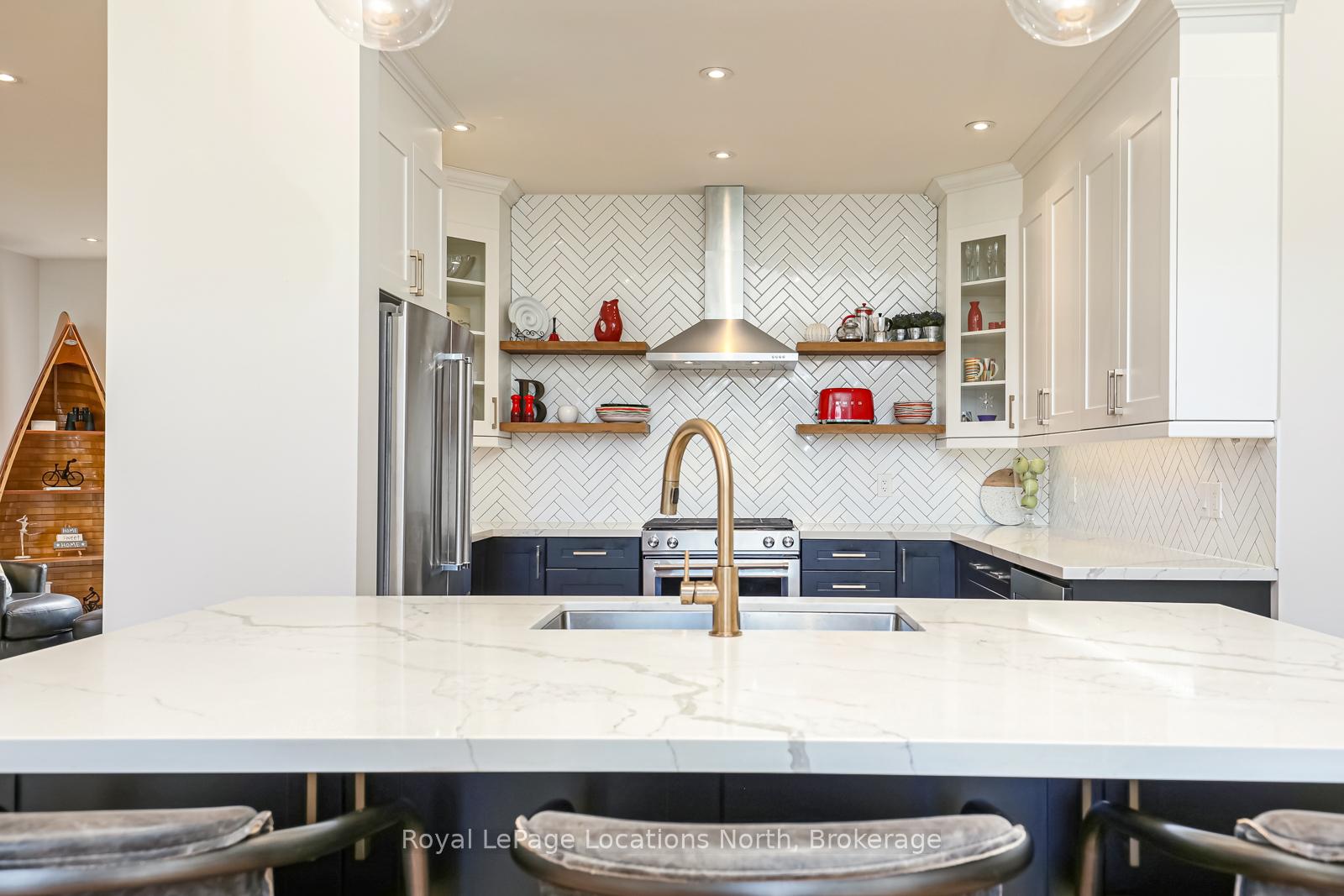 Photo 16 of 141 Grand Cypress Lane, Blue Mountains — HOMEH