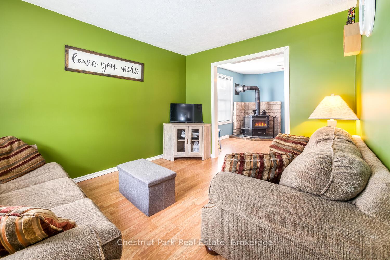 Photo 4 of 175 4TH St SW, Arran-Elderslie — HOMEH