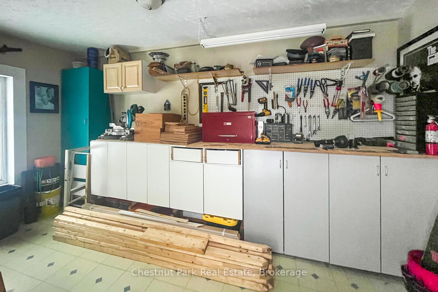 Photo 19 of 175 4TH St SW, Arran-Elderslie — HOMEH