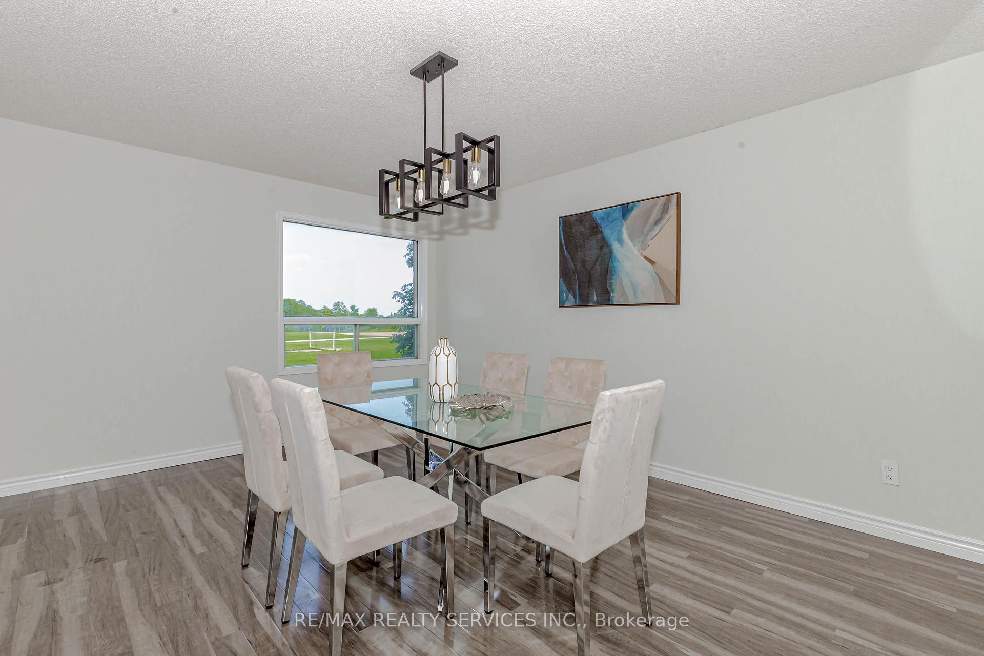 Photo 8 of 1752 Broadoak Crescent, Pickering, Amberlea — HOMEH