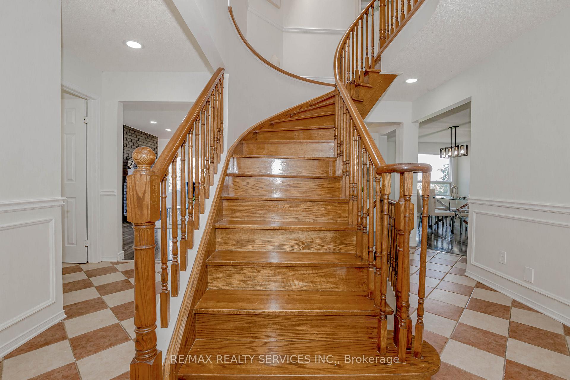 Photo 21 of 1752 Broadoak Crescent, Pickering, Amberlea — HOMEH