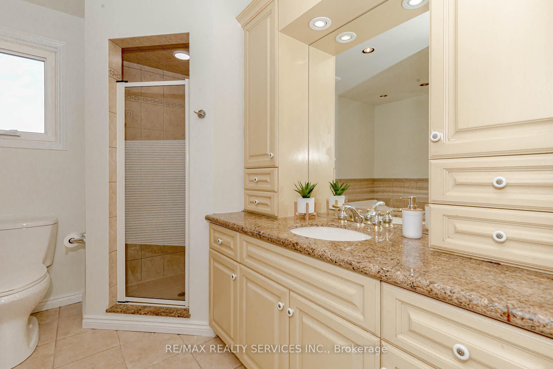 Photo 26 of 1752 Broadoak Crescent, Pickering, Amberlea — HOMEH