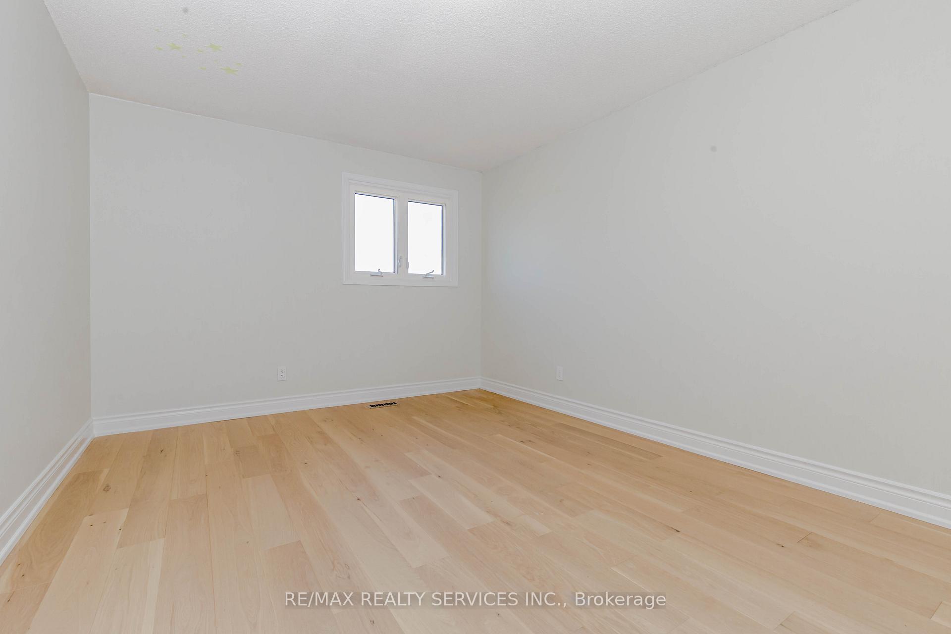 Photo 31 of 1752 Broadoak Crescent, Pickering, Amberlea — HOMEH
