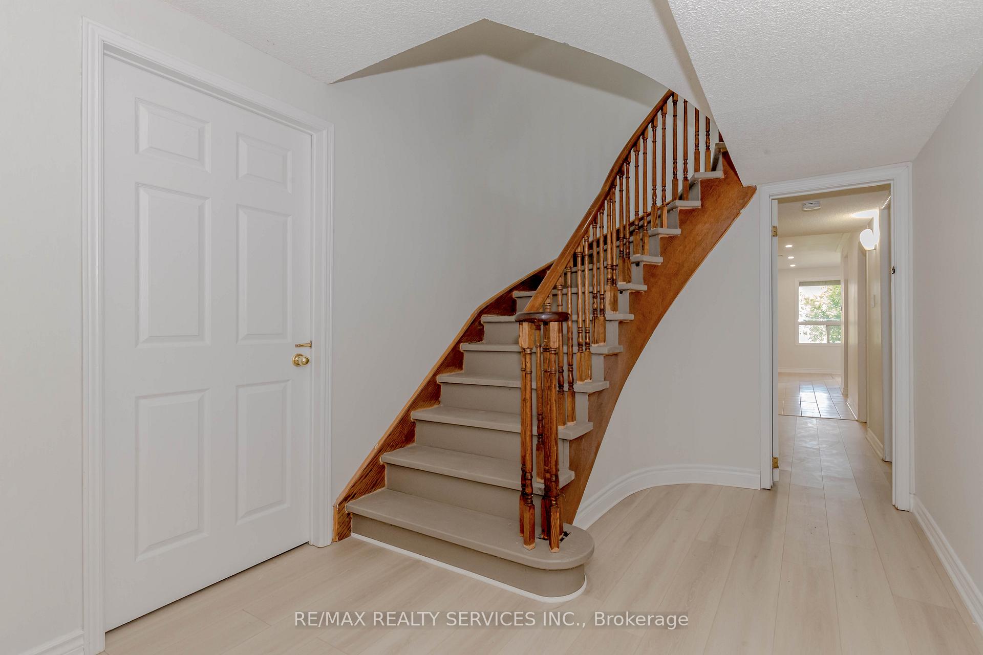 Photo 37 of 1752 Broadoak Crescent, Pickering, Amberlea — HOMEH