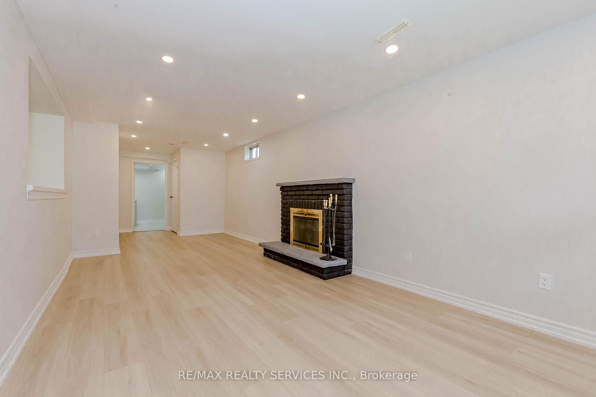 Photo 41 of 1752 Broadoak Crescent, Pickering, Amberlea — HOMEH