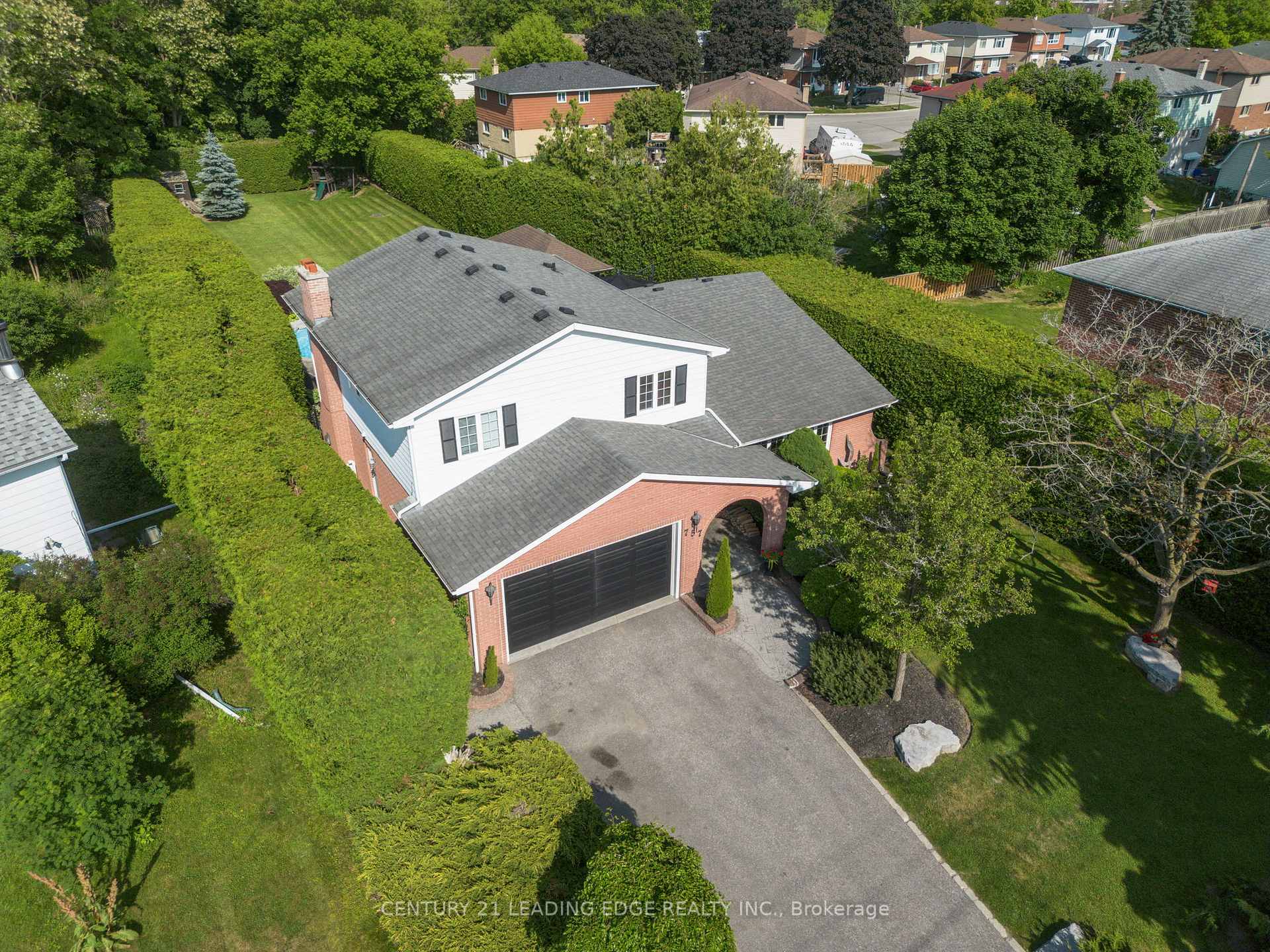 Photo 4 of 757 Cochrane Street, Whitby, Williamsburg — HOMEH