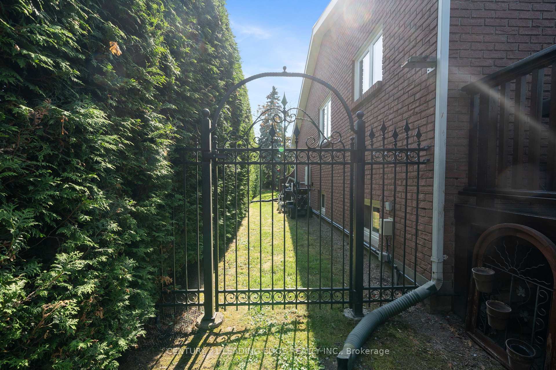 Photo 38 of 757 Cochrane Street, Whitby, Williamsburg — HOMEH