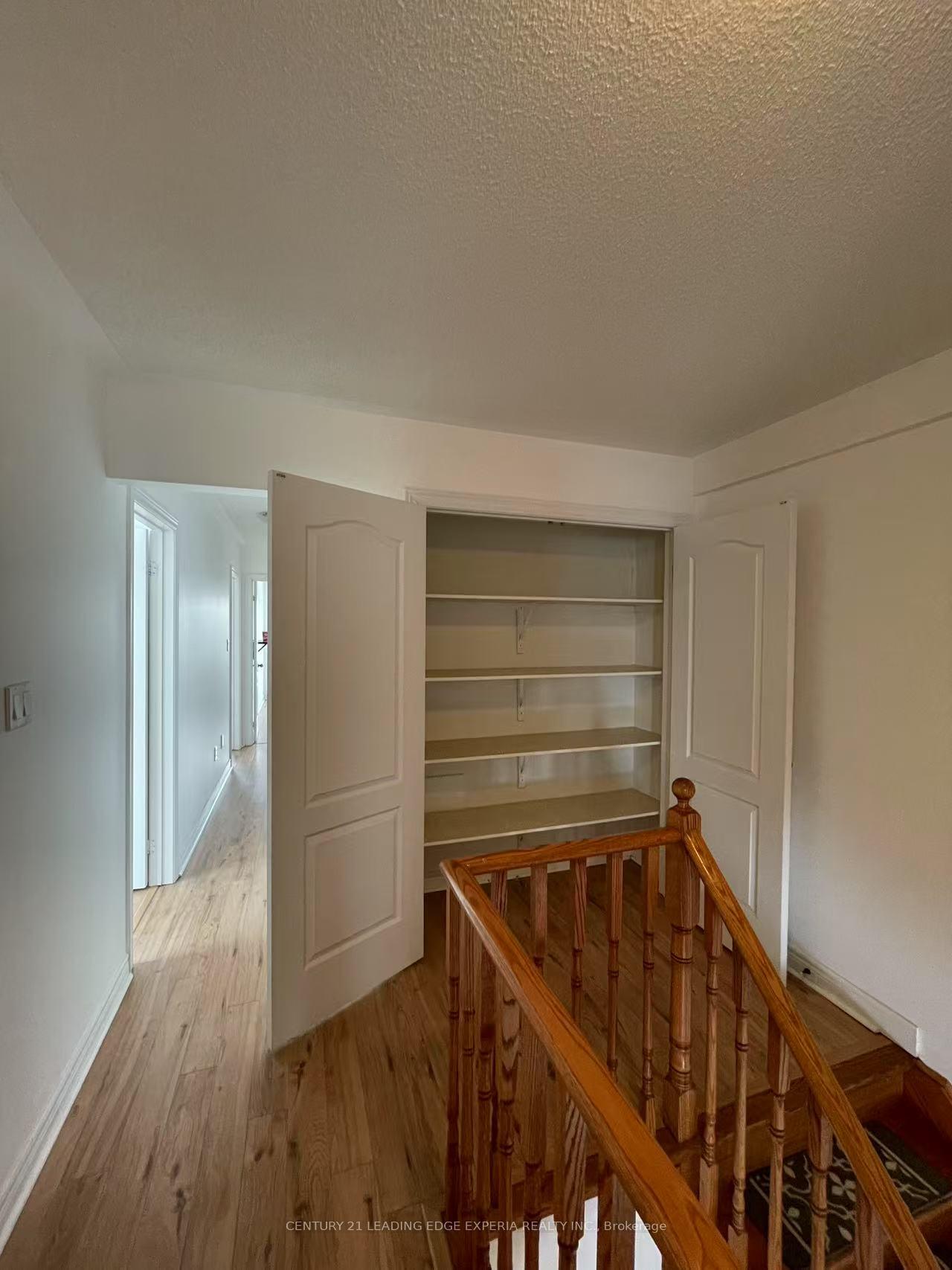 Photo 9 of 1 Lindvest Crescent, Vaughan, Patterson — HOMEH