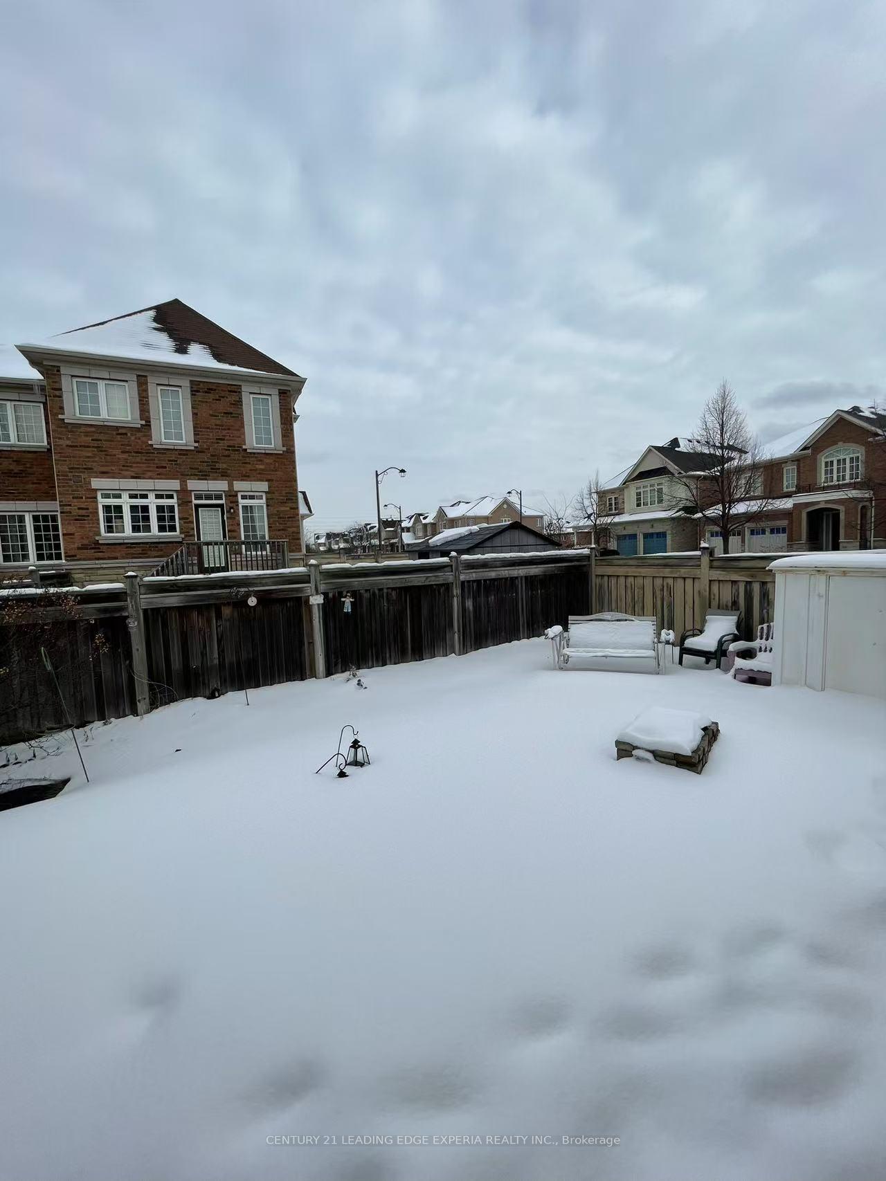 Photo 21 of 1 Lindvest Crescent, Vaughan, Patterson — HOMEH