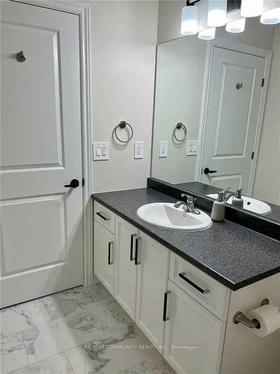 Photo 9 of 86 Riverstone Way, Belleville, Thurlow Ward — HOMEH