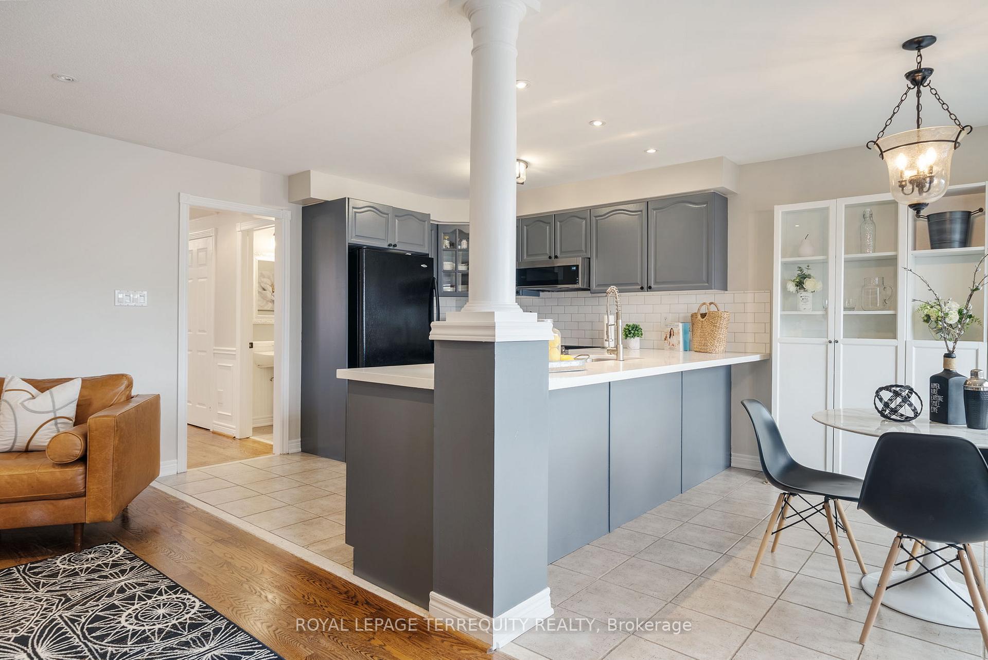 Photo 9 of 45 Aster Crescent, Whitby, Brooklin — HOMEH