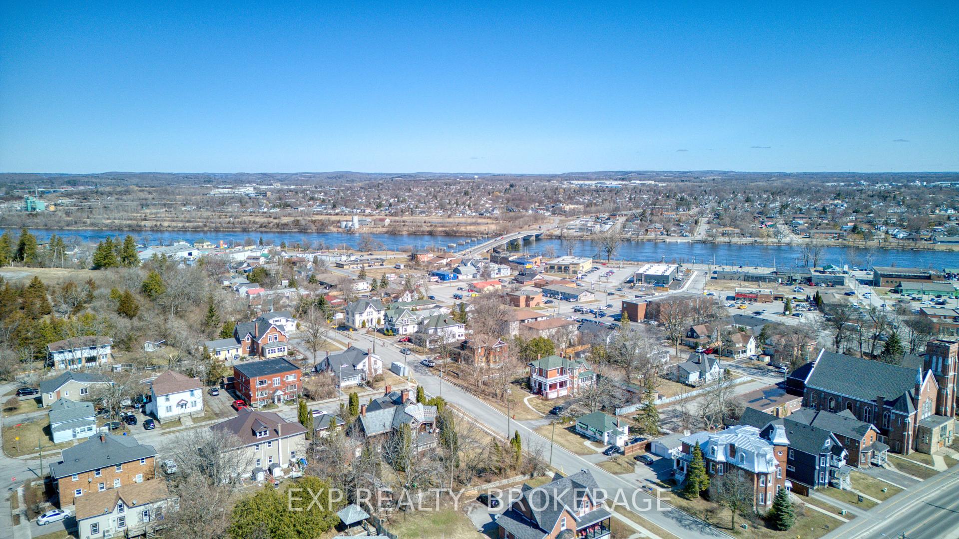Photo 9 of 139 Lorne Avenue, Quinte West, Trenton Ward — HOMEH