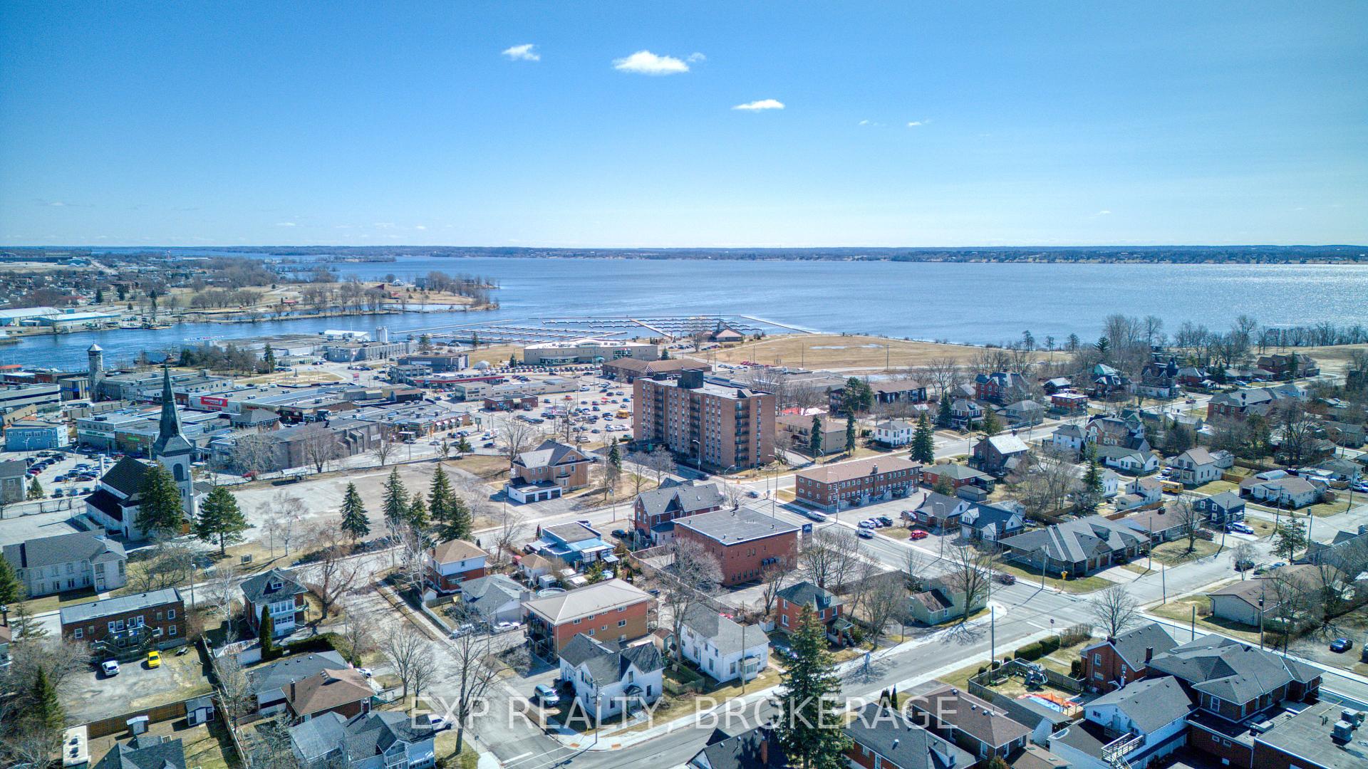 Photo 10 of 139 Lorne Avenue, Quinte West, Trenton Ward — HOMEH