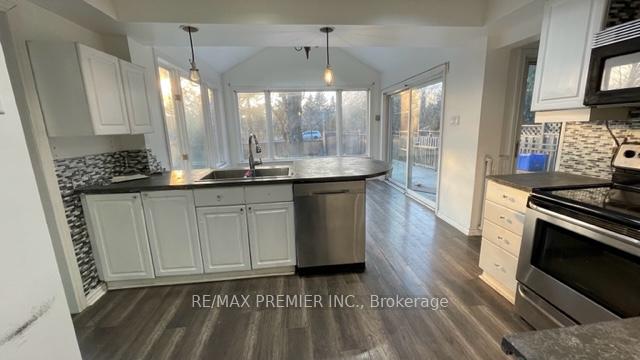 Photo 4 of 1840 Shadybrook Drive, Pickering, Amberlea — HOMEH