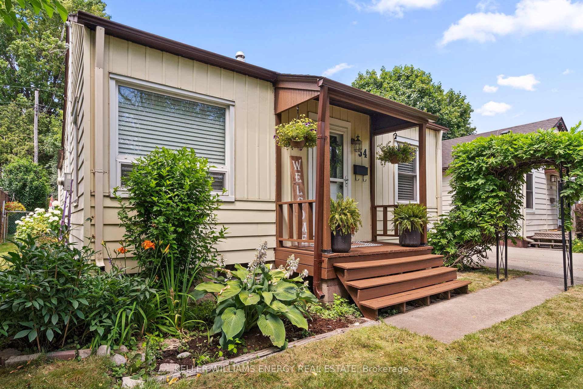 Photo 2 of 54 Cedar Street, Ajax, Central — HOMEH