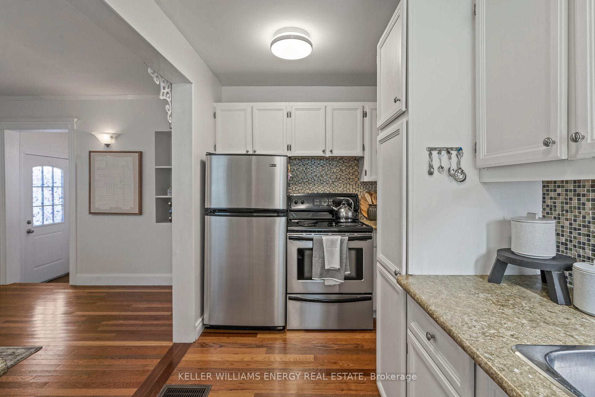 Photo 11 of 54 Cedar Street, Ajax, Central — HOMEH