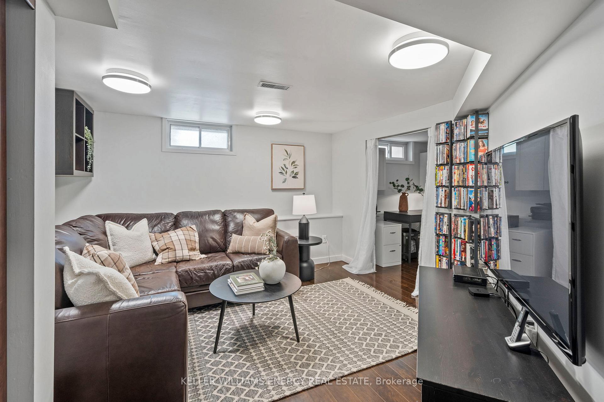 Photo 34 of 54 Cedar Street, Ajax, Central — HOMEH