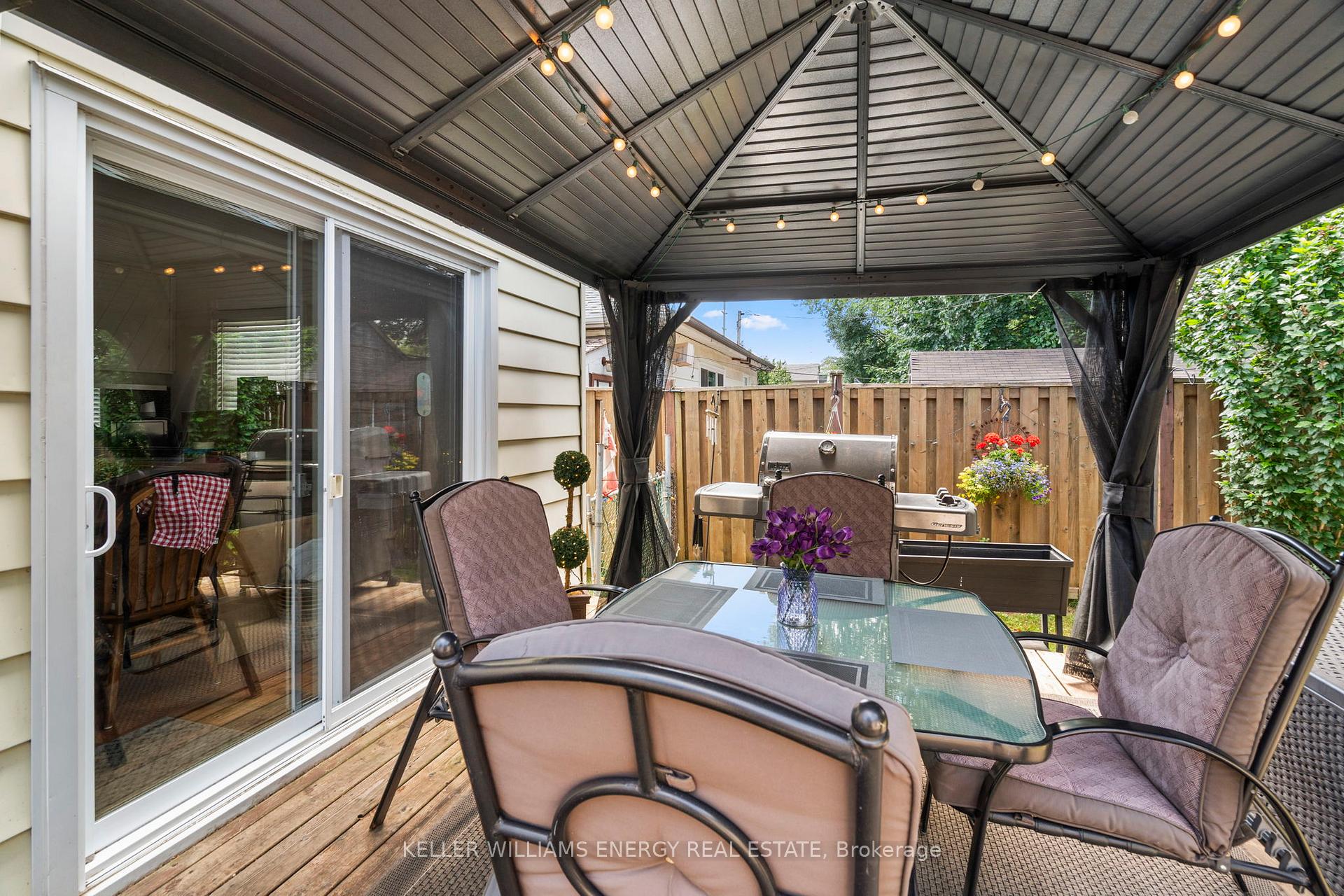 Photo 35 of 54 Cedar Street, Ajax, Central — HOMEH